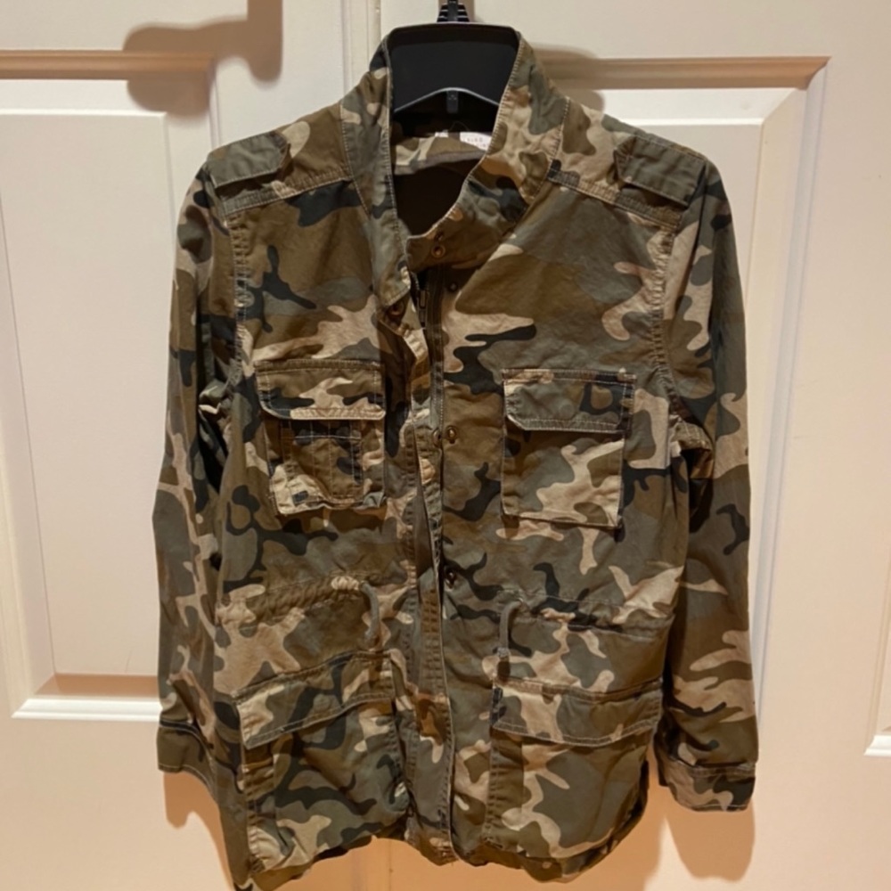 Walking on Sunshine camouflage jacket